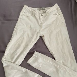 White papaya jeans size 1, great condition